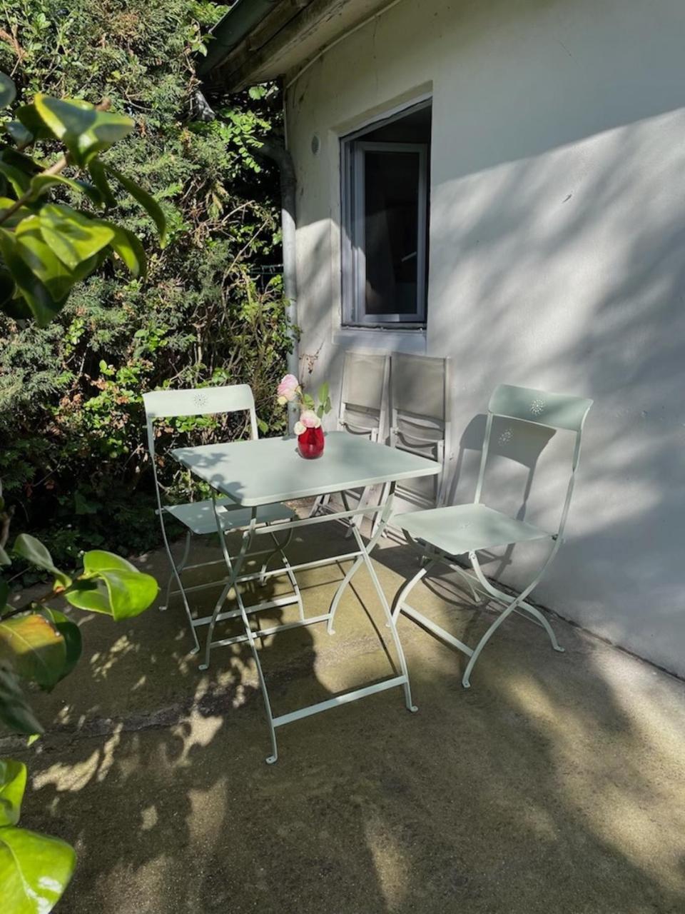 Maisonnette Dans Jardin Partage Bois-Colombes Exteriér fotografie